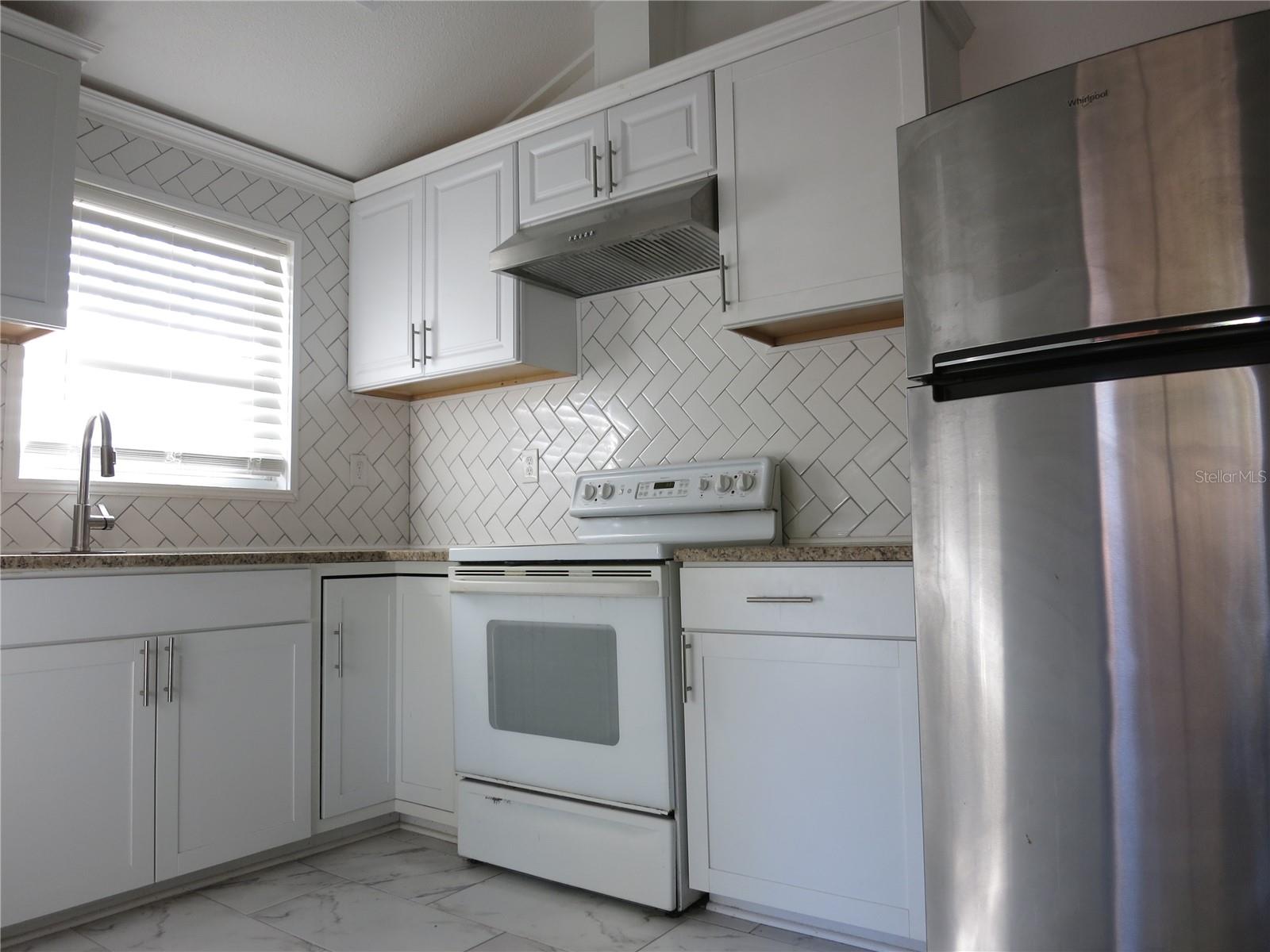 Image 2 of 21 For 8113 Rome Avenue