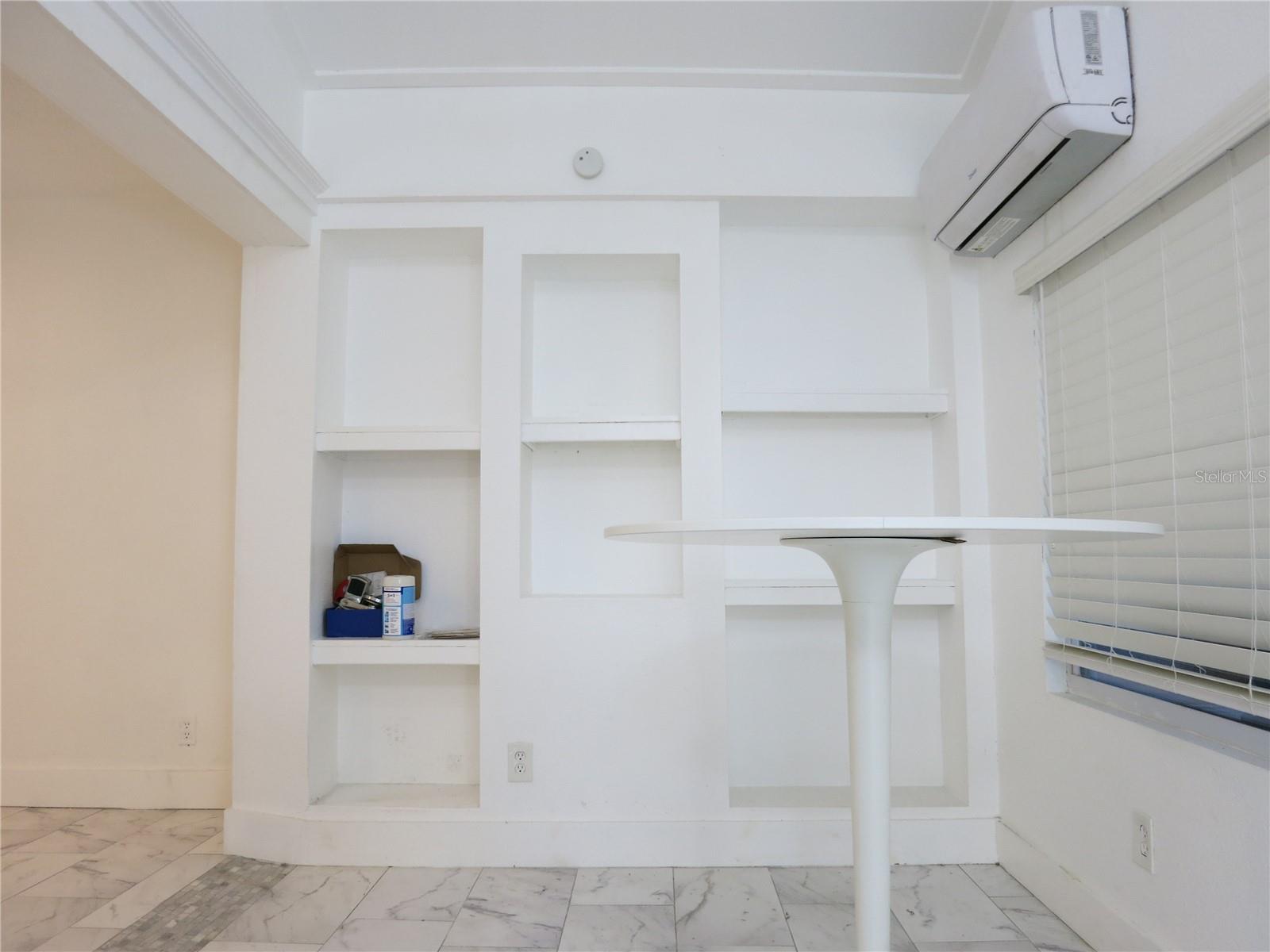 Image 3 of 21 For 8113 Rome Avenue