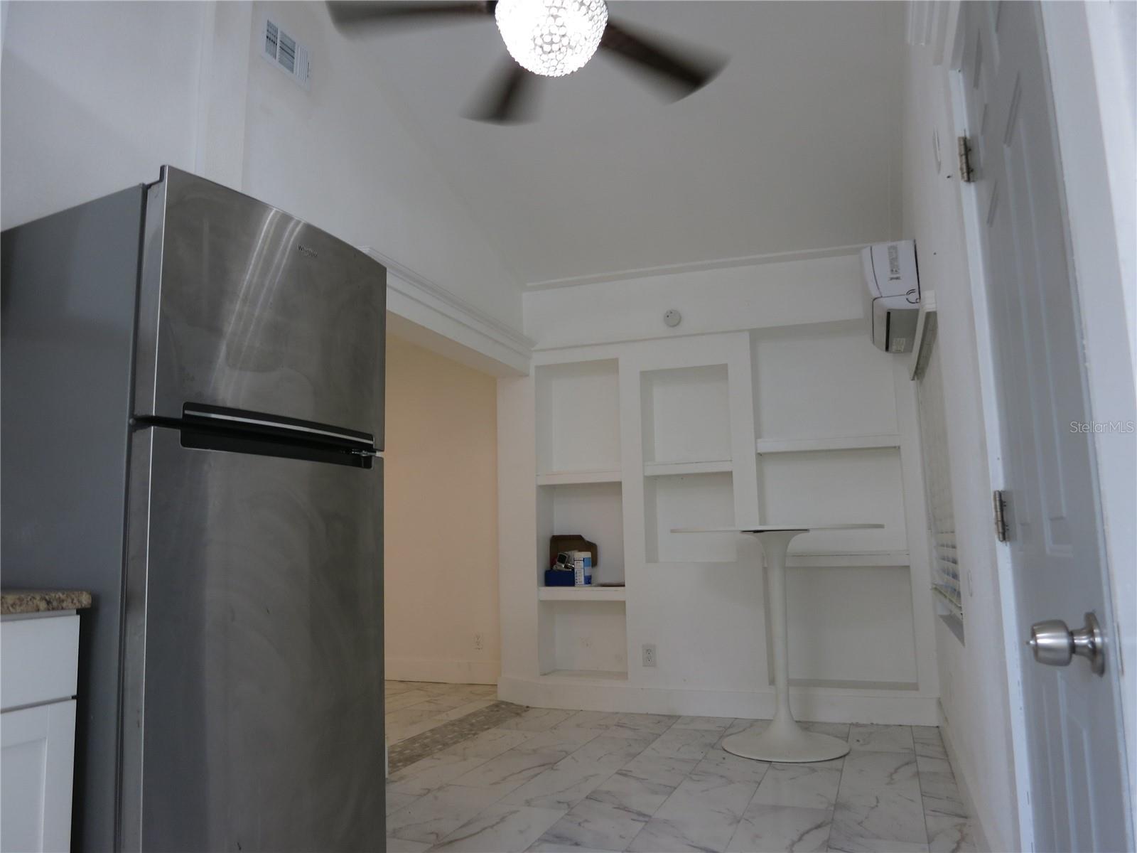 Image 4 of 21 For 8113 Rome Avenue