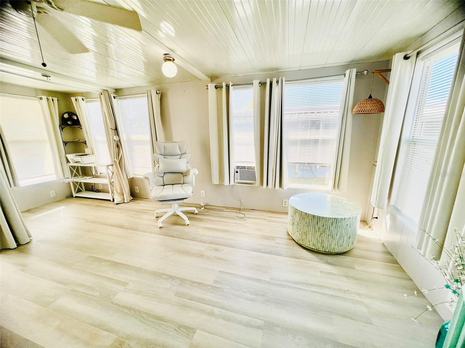 Image 21 of 34 For 2235 Palazza Drive