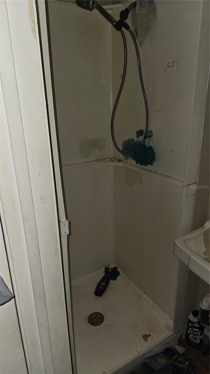 Image 20 of 25 For 15609 Becky Lane