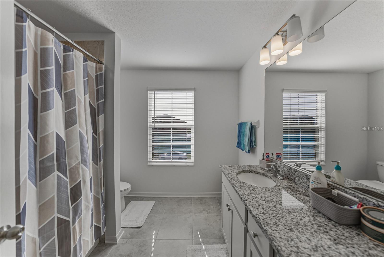 Image 27 of 49 For 9506 Crescent Ray Drive