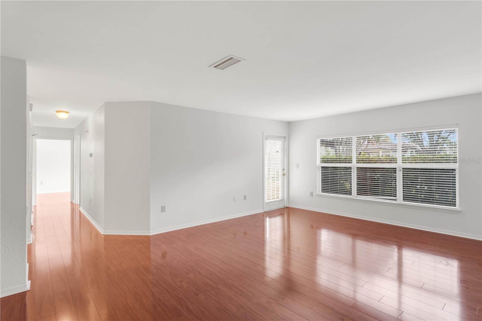 Image 9 of 37 For 601 Arbor Lake Lane 601