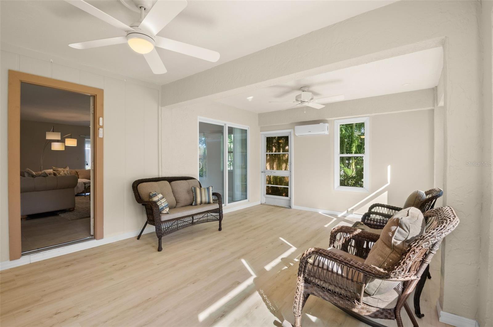 Image 17 of 76 For 1563 Wicklow Drive