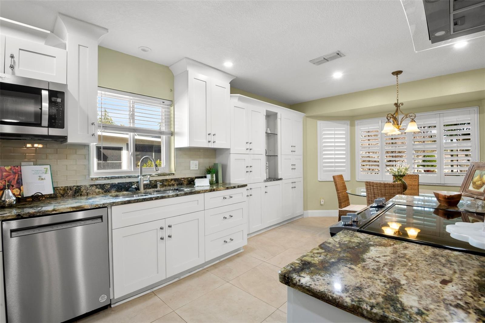 Image 23 of 76 For 1563 Wicklow Drive