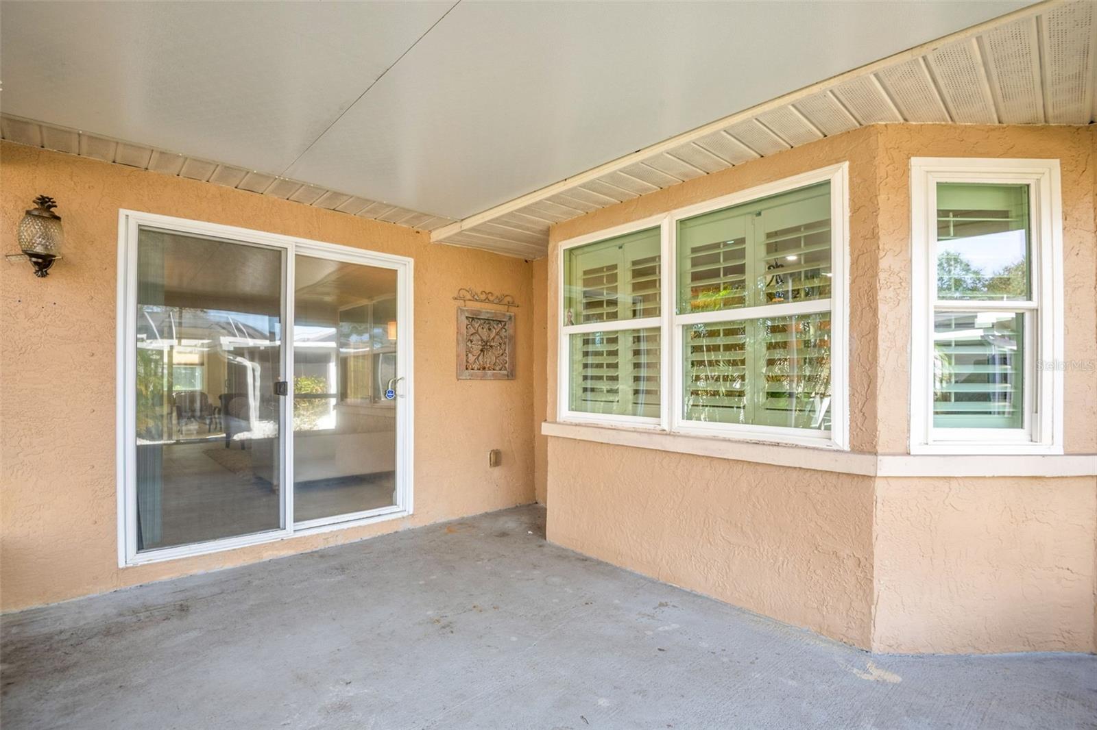 Image 37 of 76 For 1563 Wicklow Drive