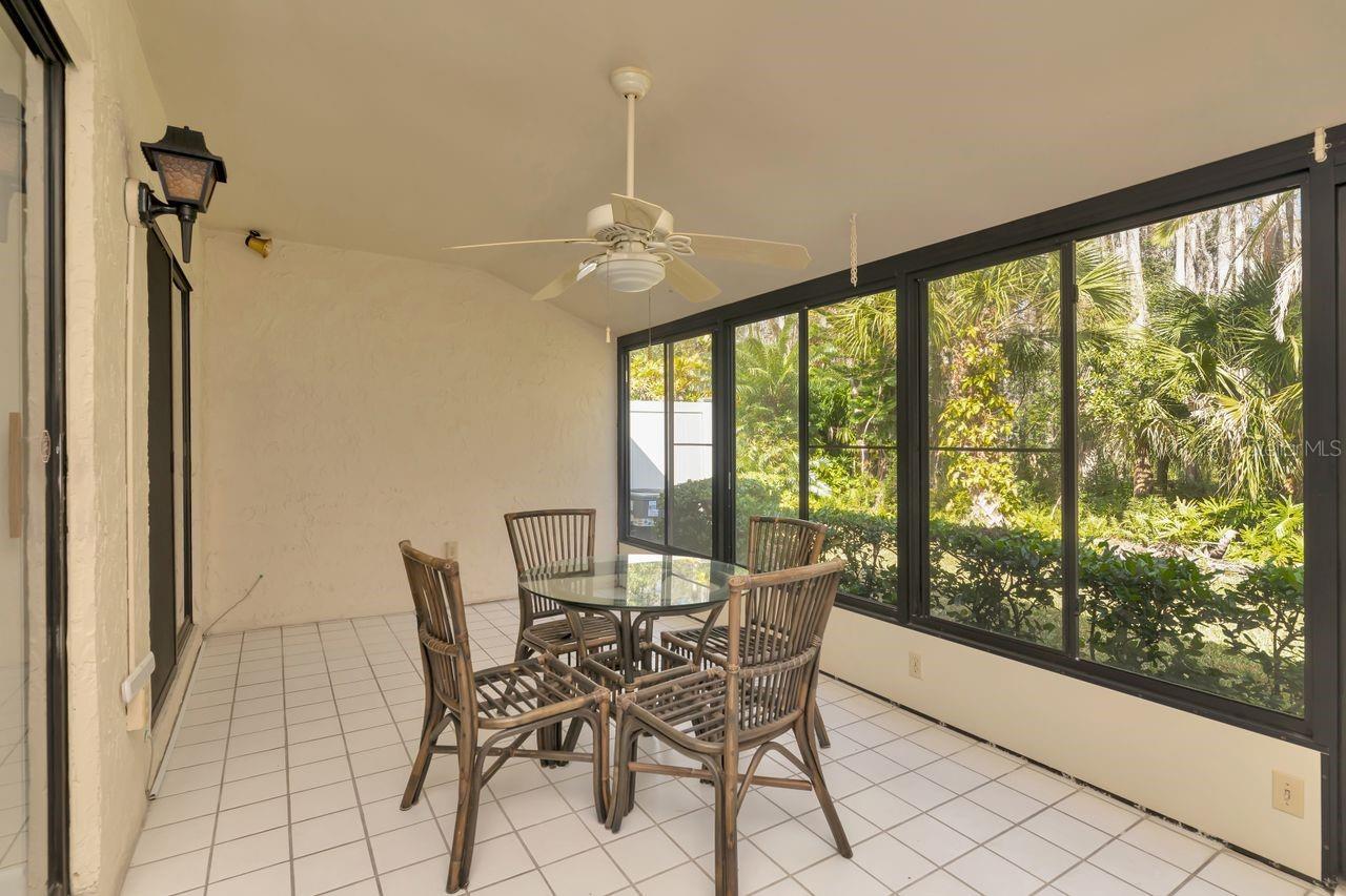 Listing photo id 25 for 3113 Lake Pine Way C