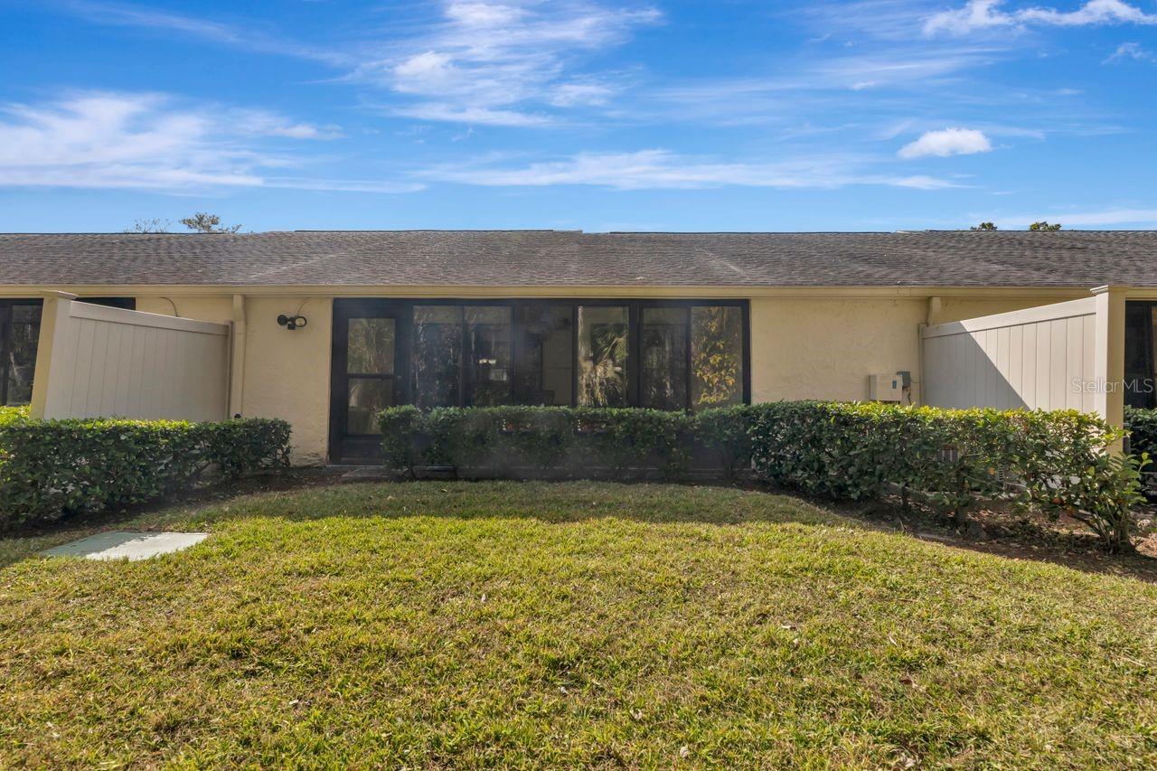 Listing photo id 29 for 3113 Lake Pine Way C