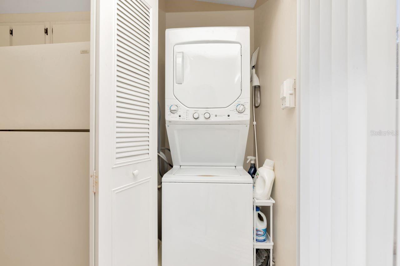 Listing photo id 7 for 3113 Lake Pine Way C