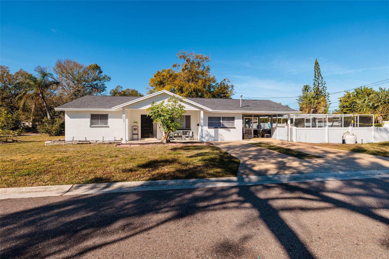 Details for 7200 7th Street N, ST PETERSBURG, FL 33702