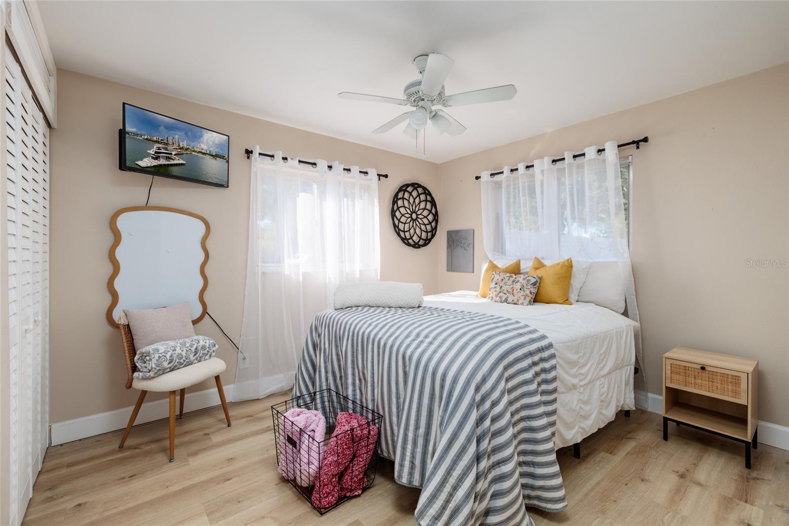 Image 19 of 39 For 7200 7th Street N