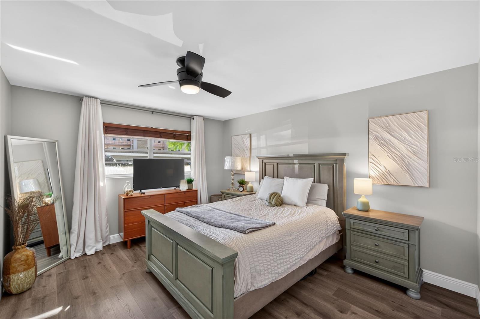 Image 16 of 34 For 5705 80th Street N 105