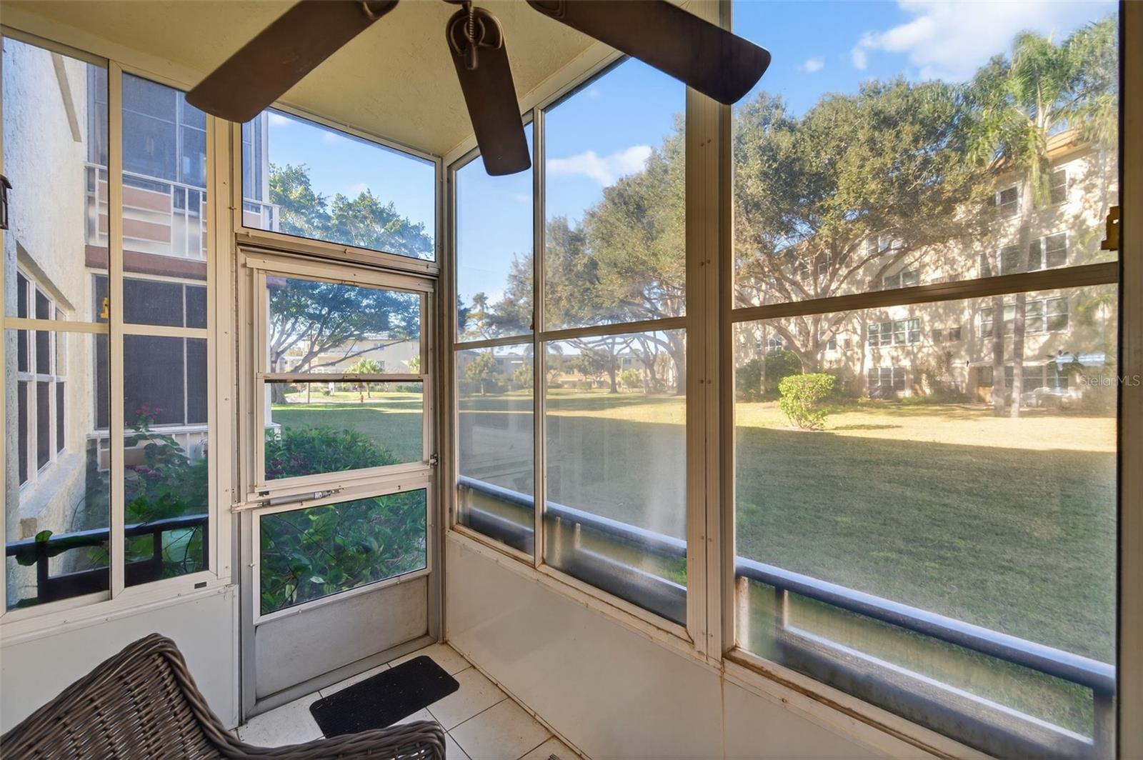 Image 22 of 34 For 5705 80th Street N 105