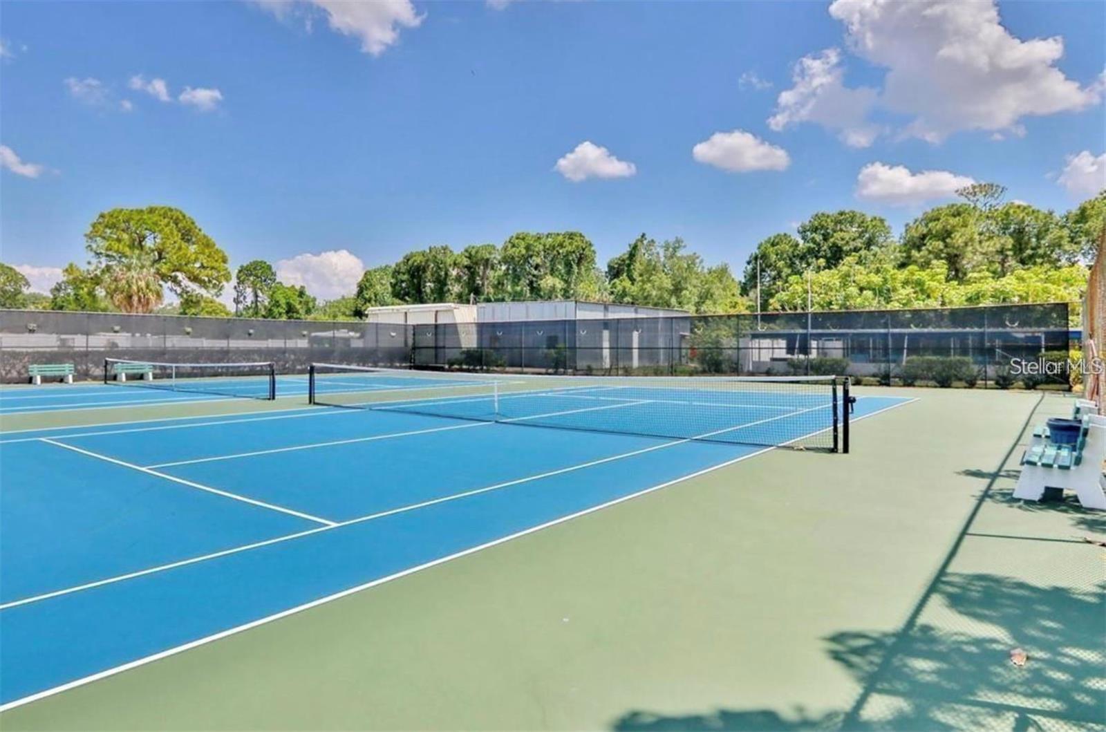 Image 27 of 34 For 5705 80th Street N 105