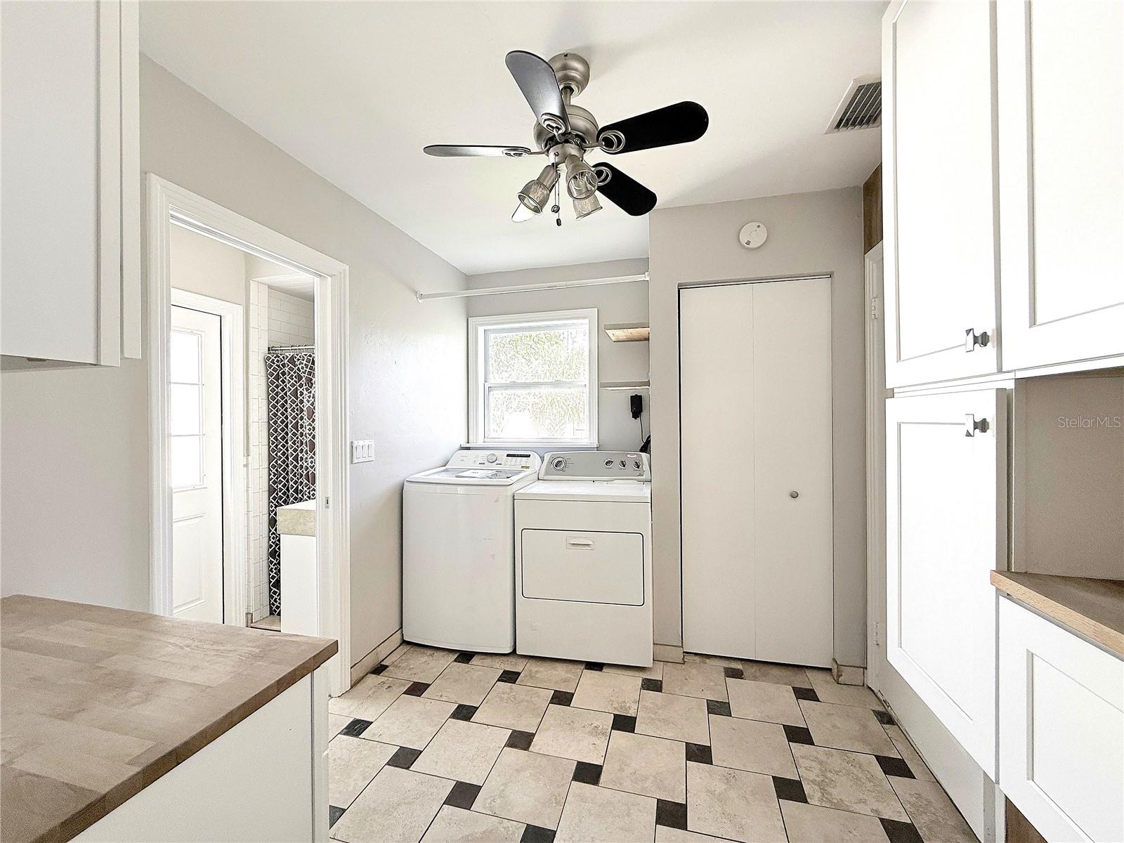 Image 12 of 40 For 105 Aurora Avenue