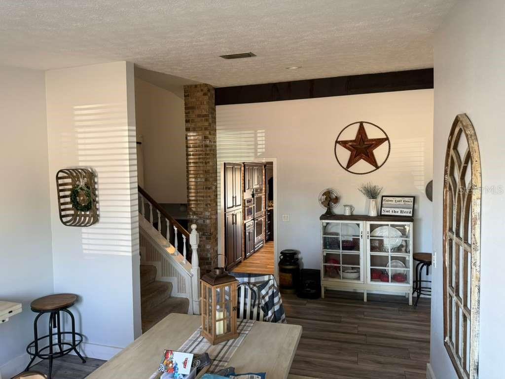 Image 19 of 35 For 1415 Wildridge Road