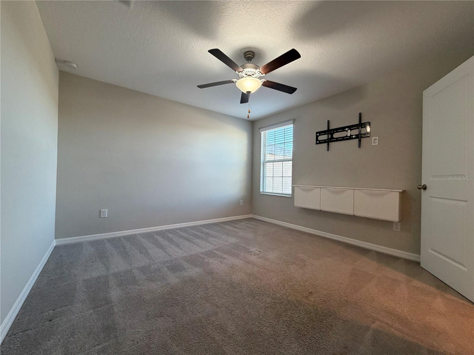 Image 15 of 25 For 2011 Sea Salt Court