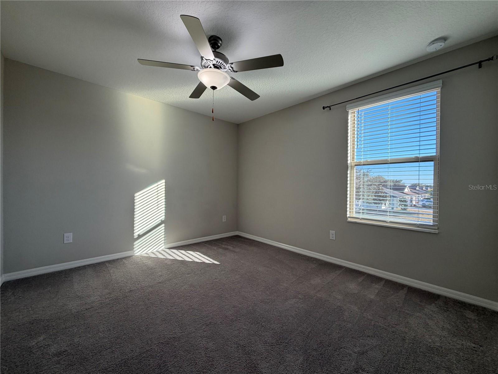 Image 24 of 25 For 2011 Sea Salt Court