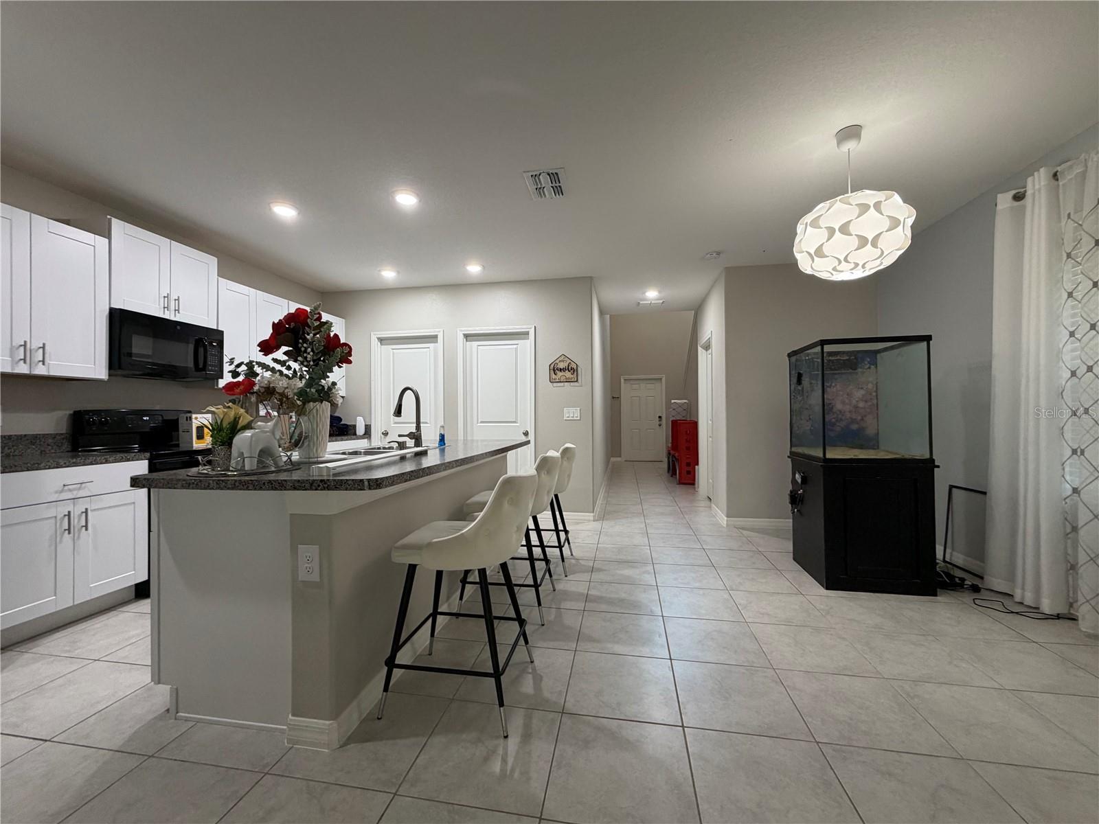 Image 5 of 25 For 2011 Sea Salt Court