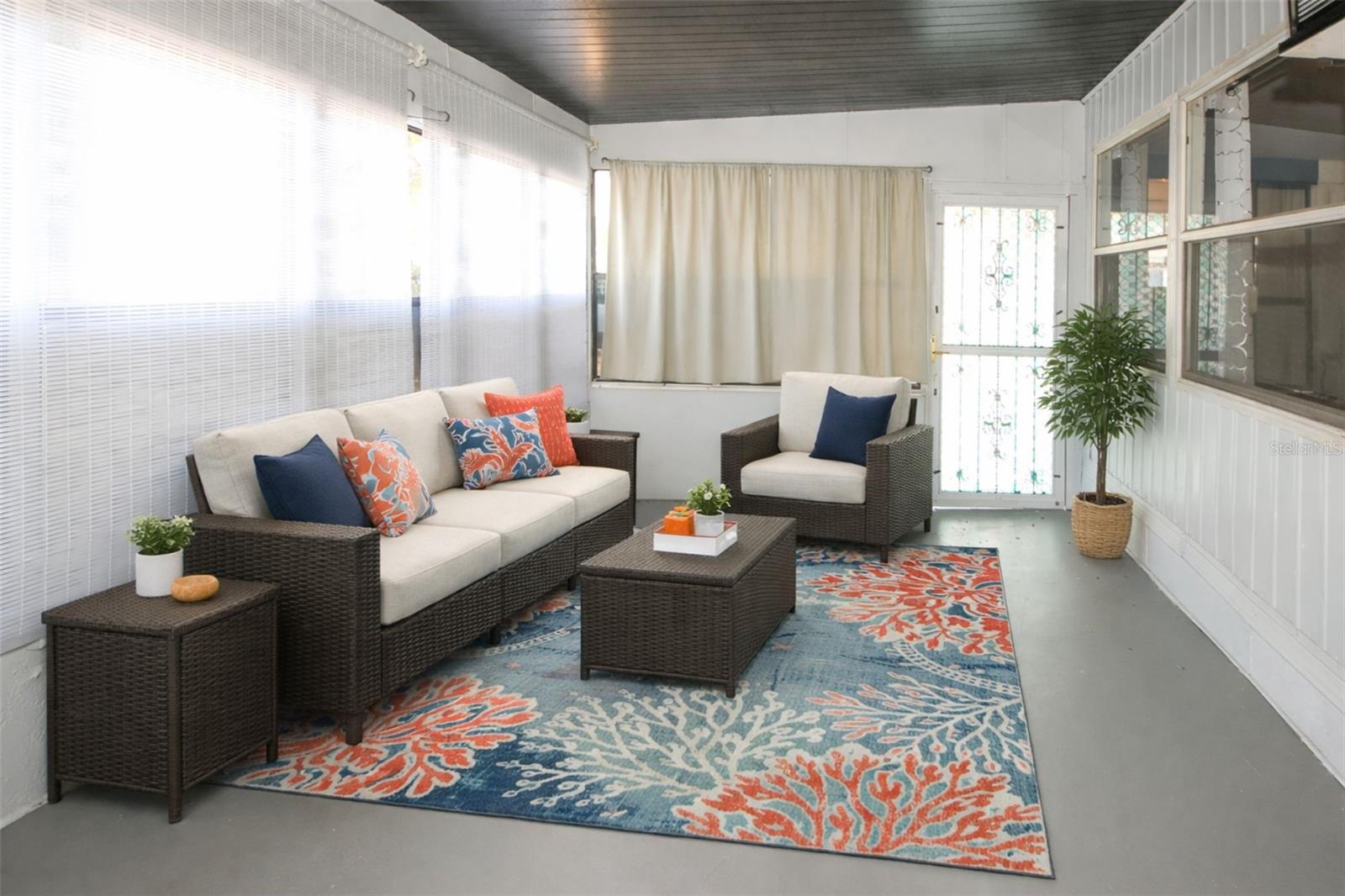 Image 21 of 33 For 2125 Kepner Drive