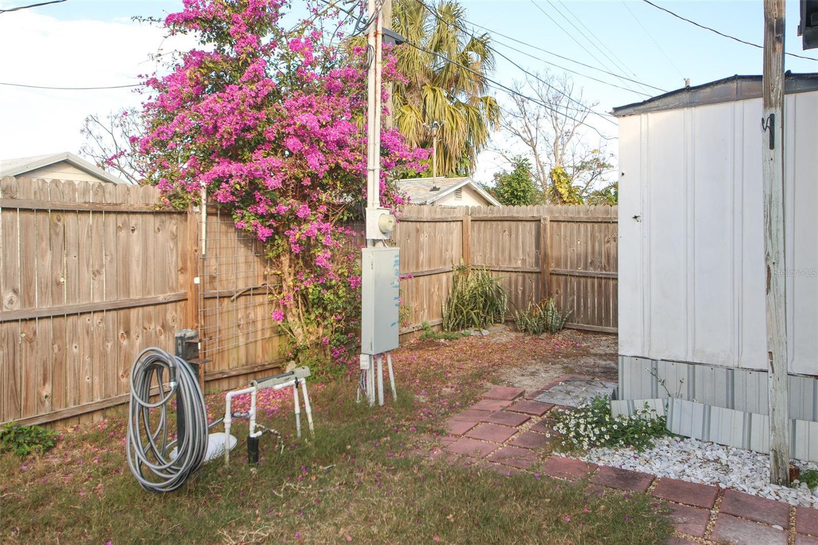 Image 29 of 33 For 2125 Kepner Drive