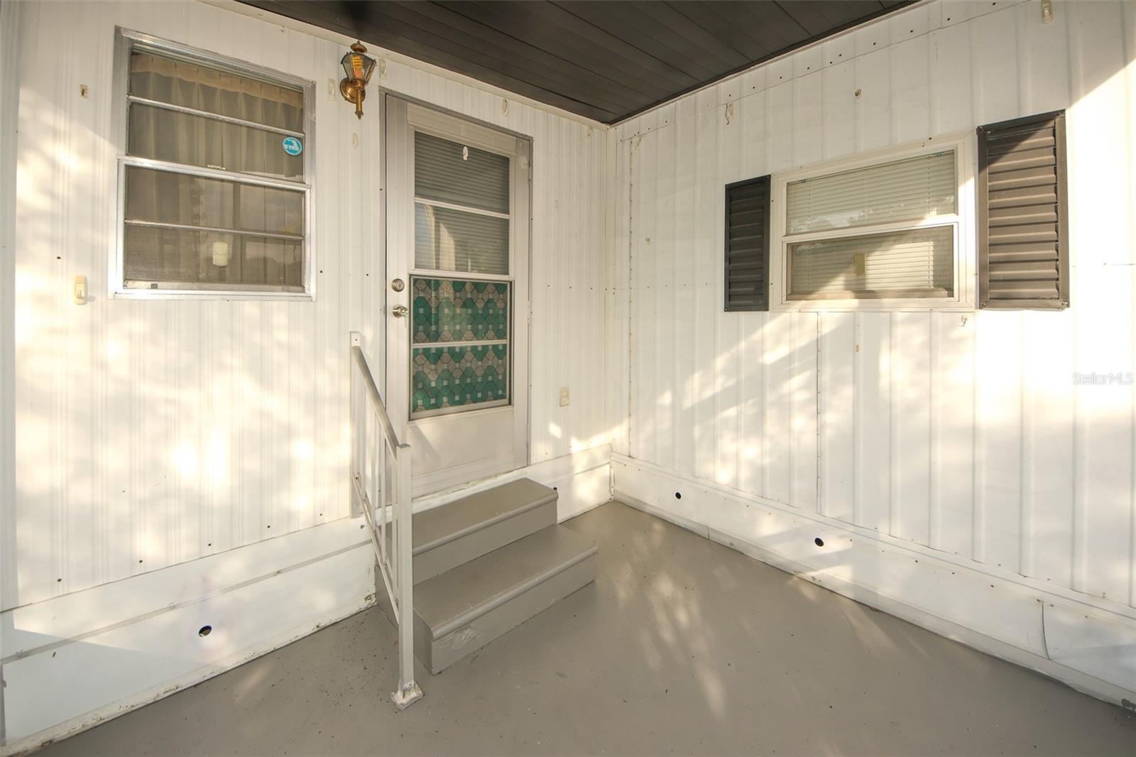 Image 3 of 33 For 2125 Kepner Drive