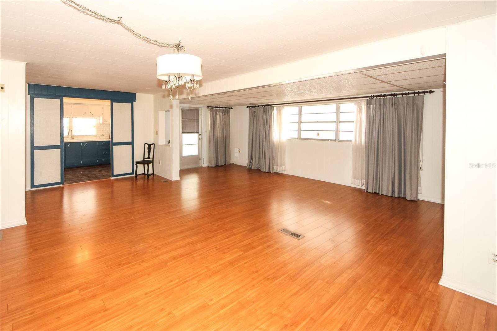 Image 8 of 33 For 2125 Kepner Drive