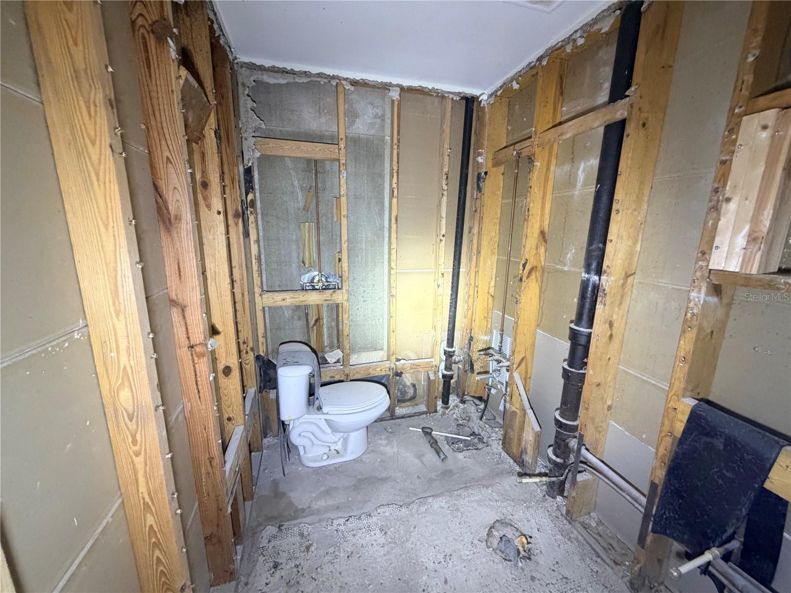 Image 11 of 39 For 3900 Lejune Avenue