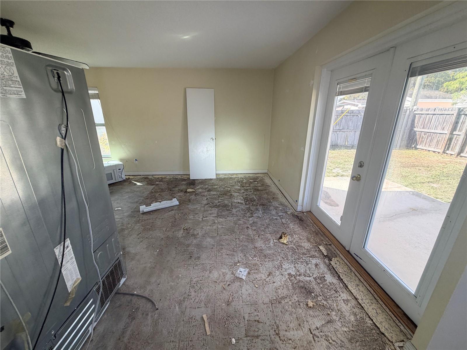 Image 16 of 39 For 3900 Lejune Avenue