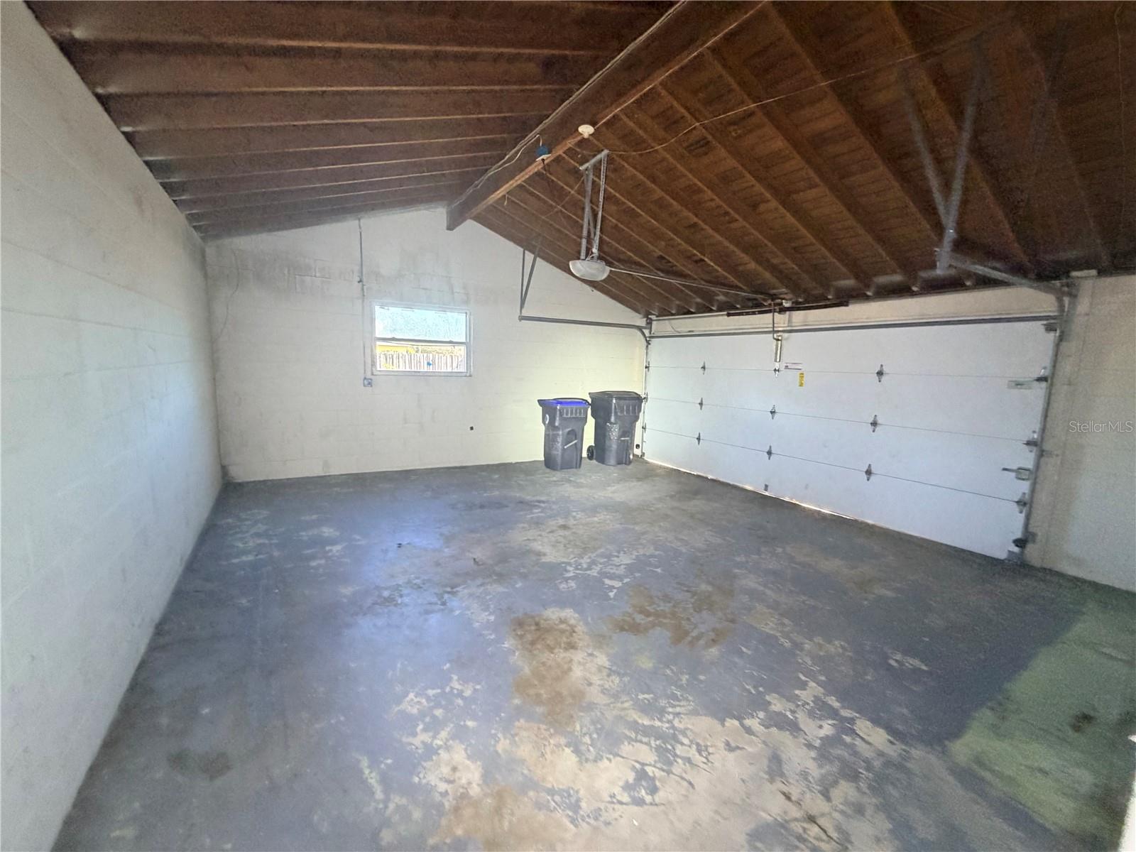 Image 21 of 39 For 3900 Lejune Avenue