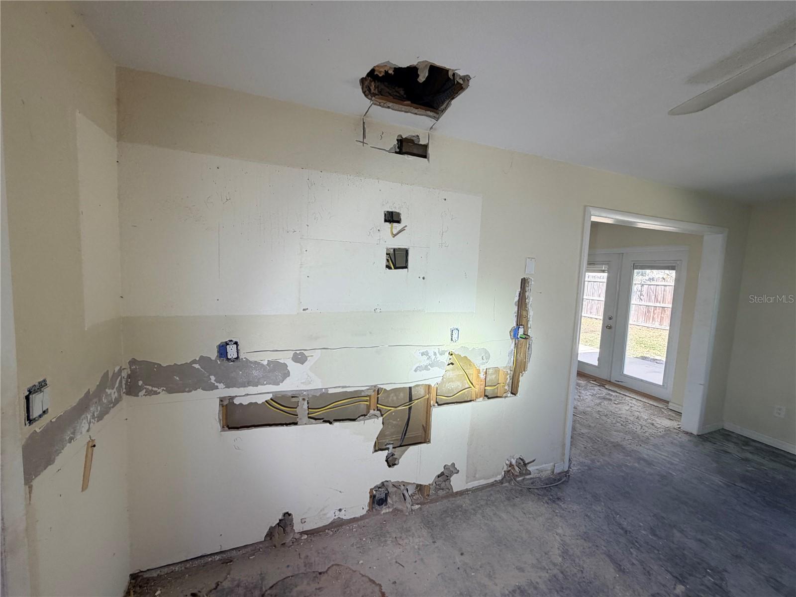 Image 27 of 39 For 3900 Lejune Avenue