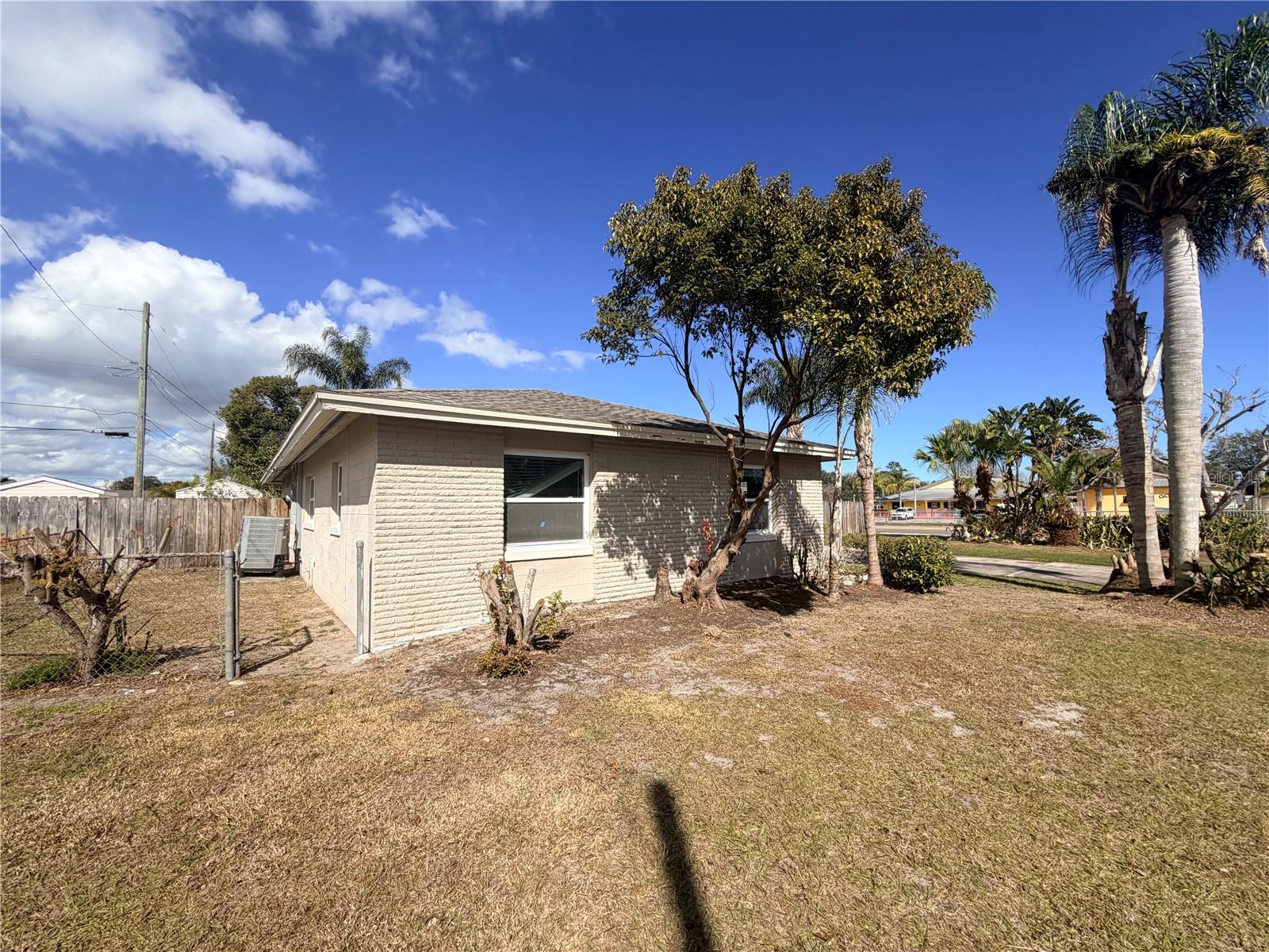 Image 31 of 39 For 3900 Lejune Avenue