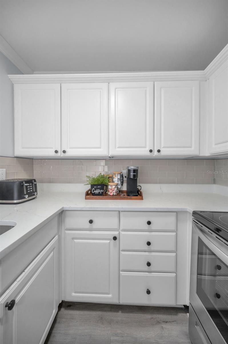 Image 11 of 56 For 19417 Gulf Boulevard F207