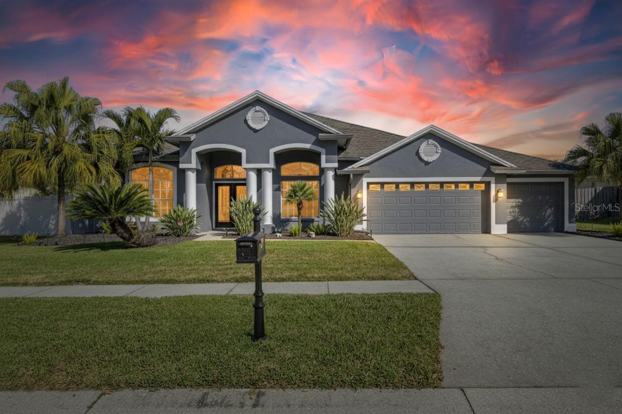 Details for 10114 Kingshyre Way, TAMPA, FL 33647