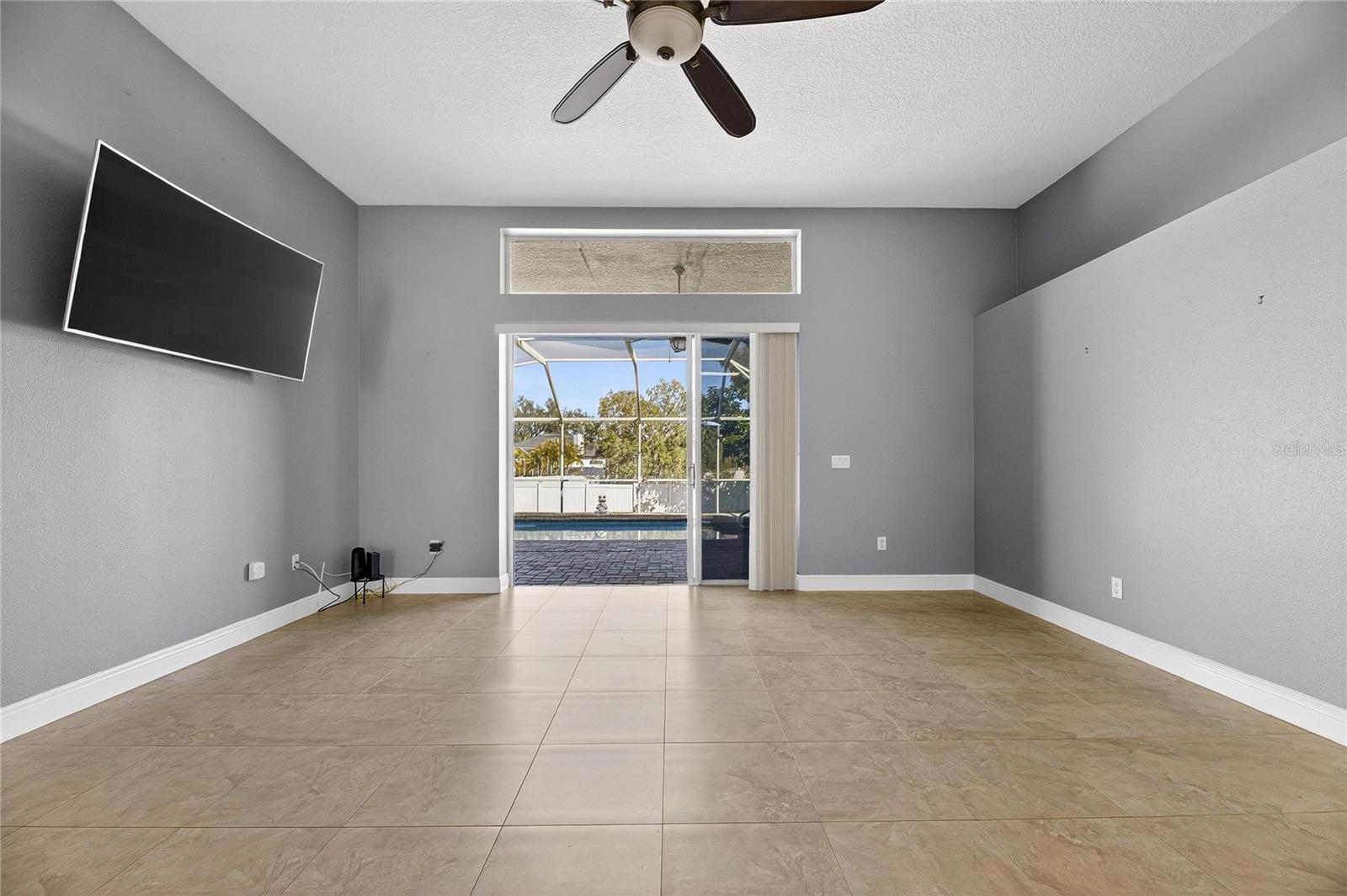 Image 14 of 74 For 10114 Kingshyre Way