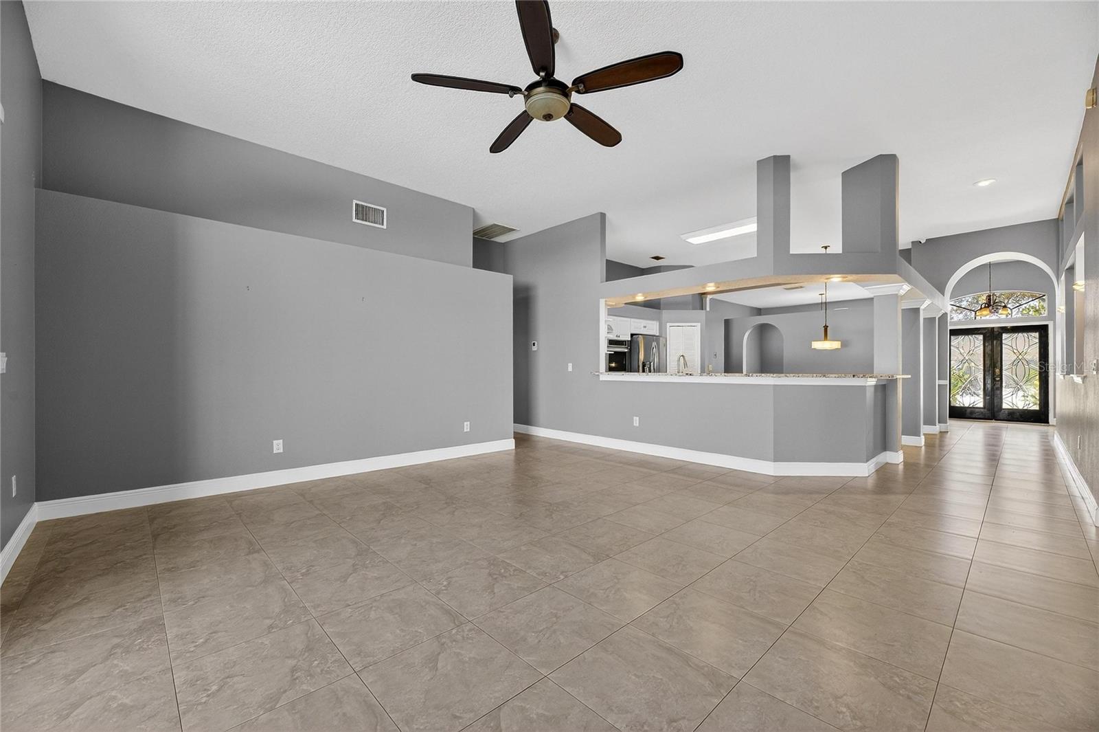 Image 17 of 74 For 10114 Kingshyre Way