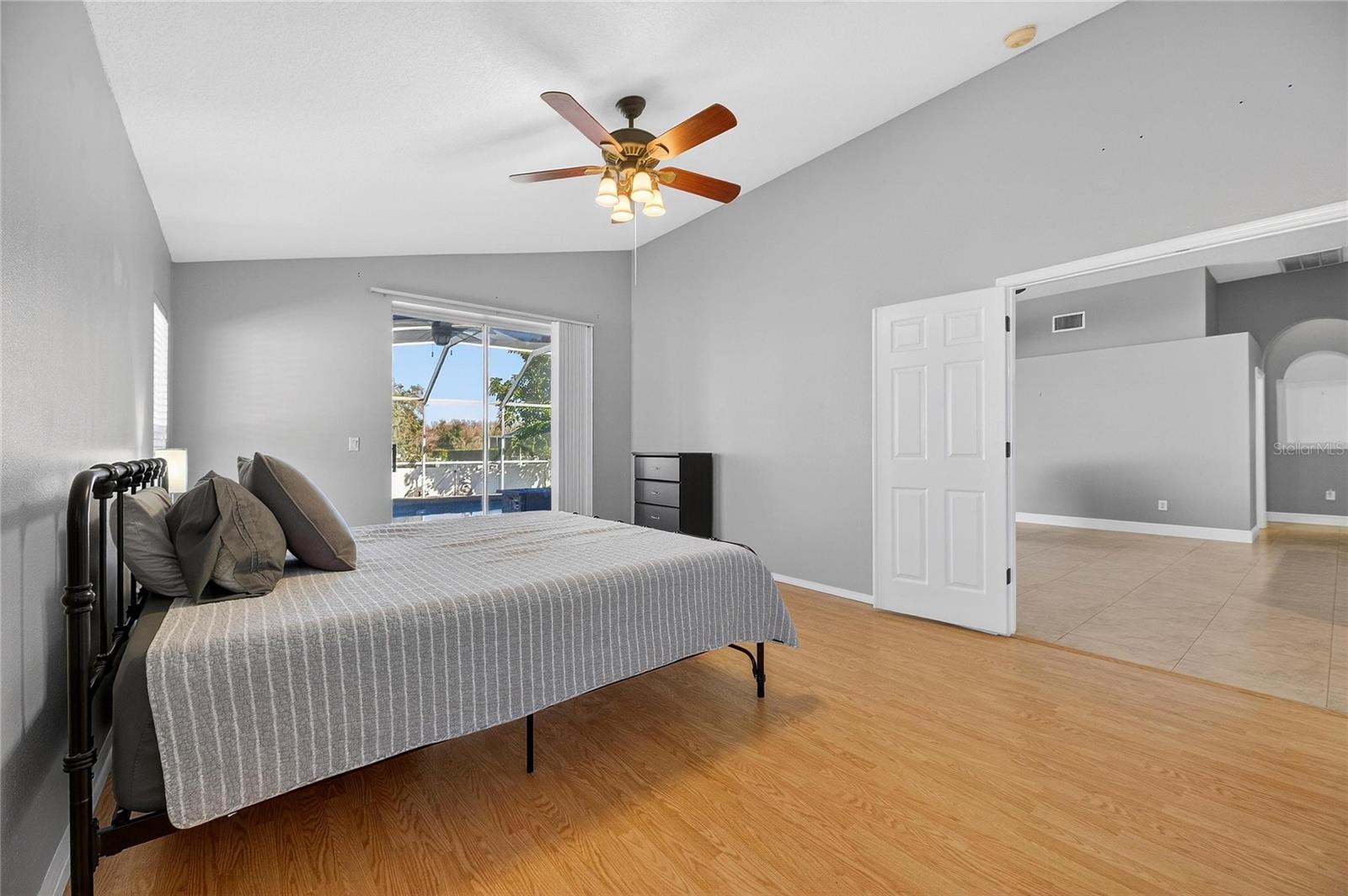 Image 22 of 74 For 10114 Kingshyre Way