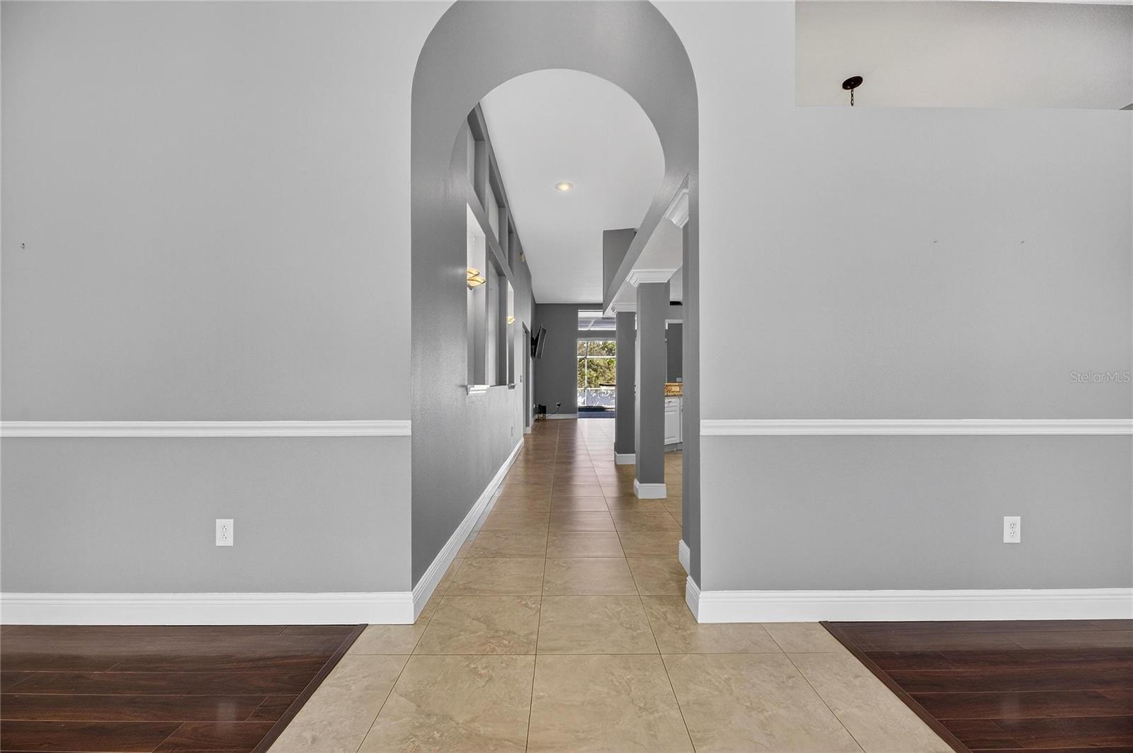 Image 9 of 74 For 10114 Kingshyre Way