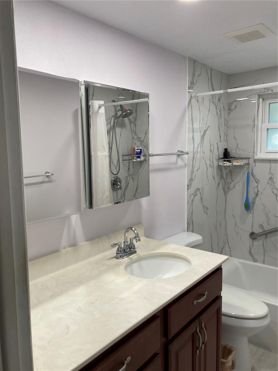 Image 13 of 34 For 7628 Valley Court