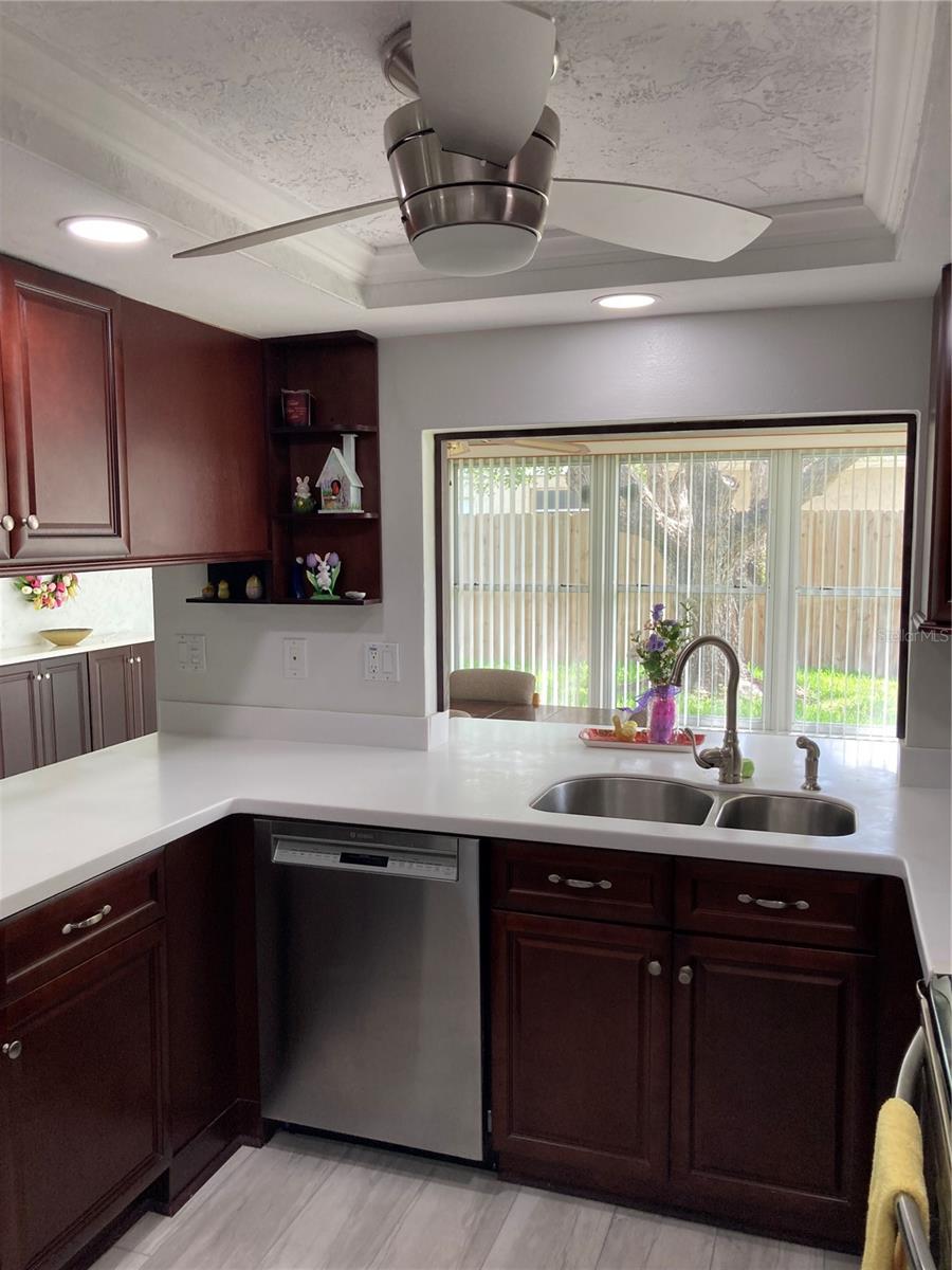 Image 25 of 34 For 7628 Valley Court