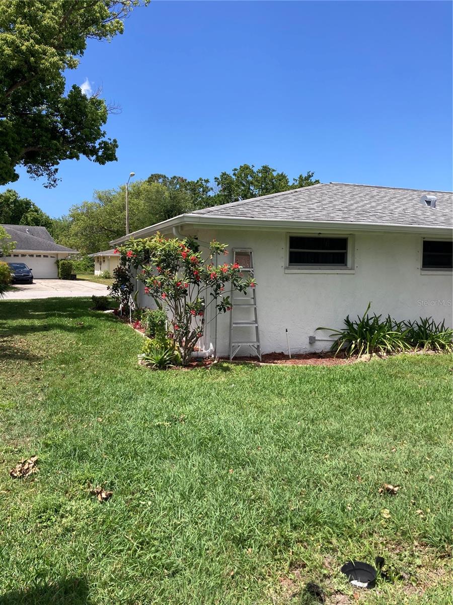 Image 4 of 34 For 7628 Valley Court