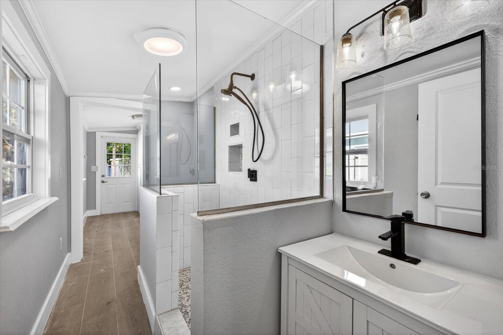 Image 13 of 30 For 9015 Bay Street Ne