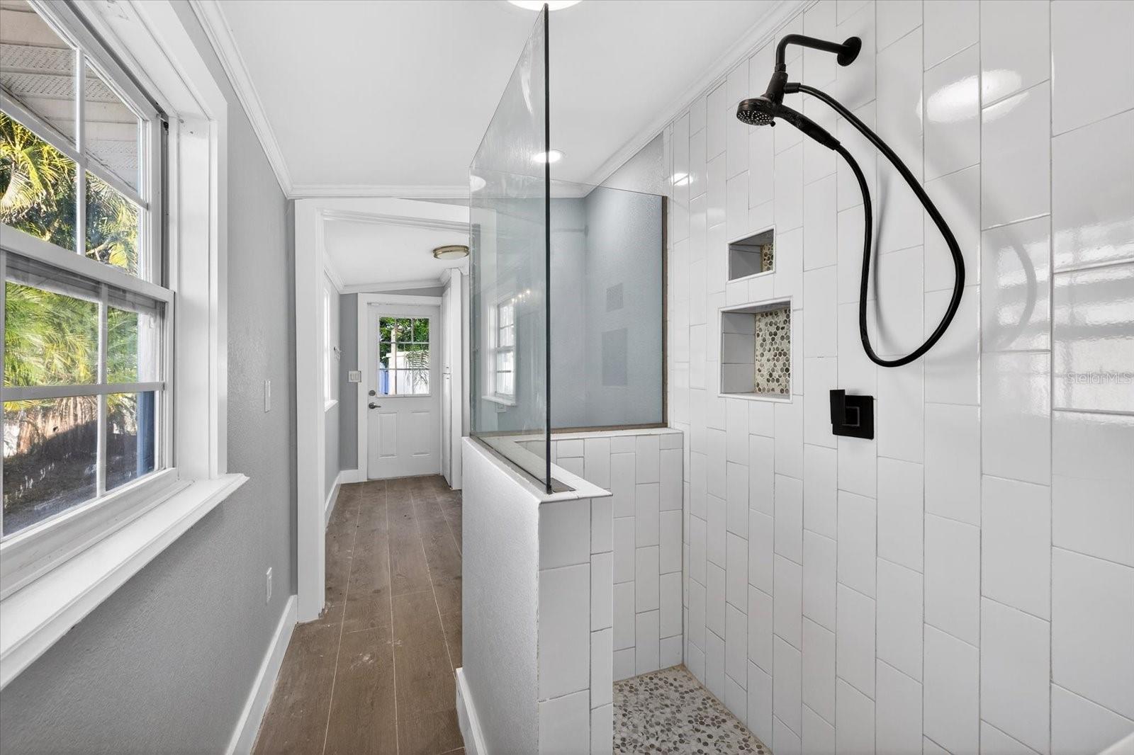 Image 14 of 30 For 9015 Bay Street Ne