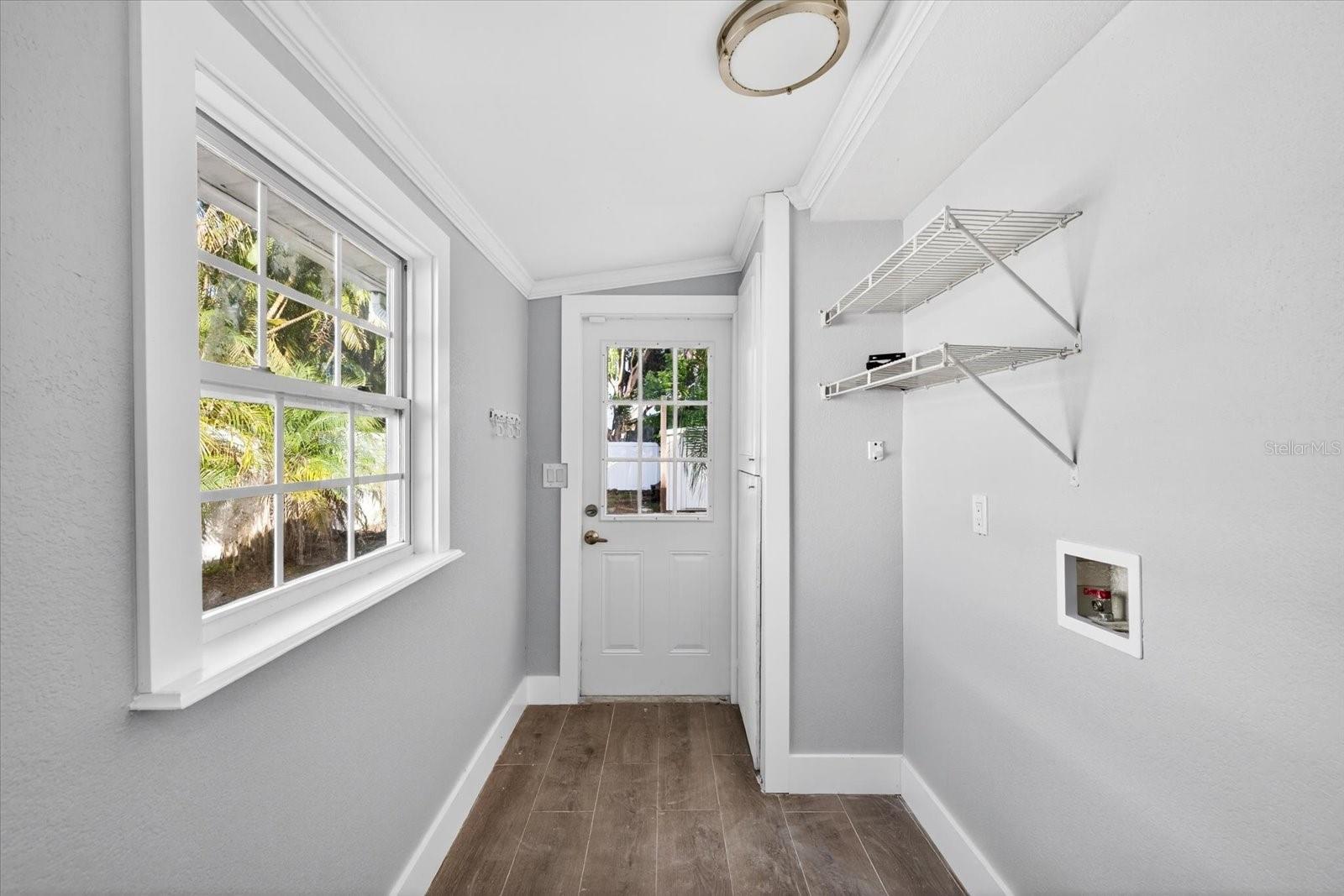 Image 16 of 30 For 9015 Bay Street Ne