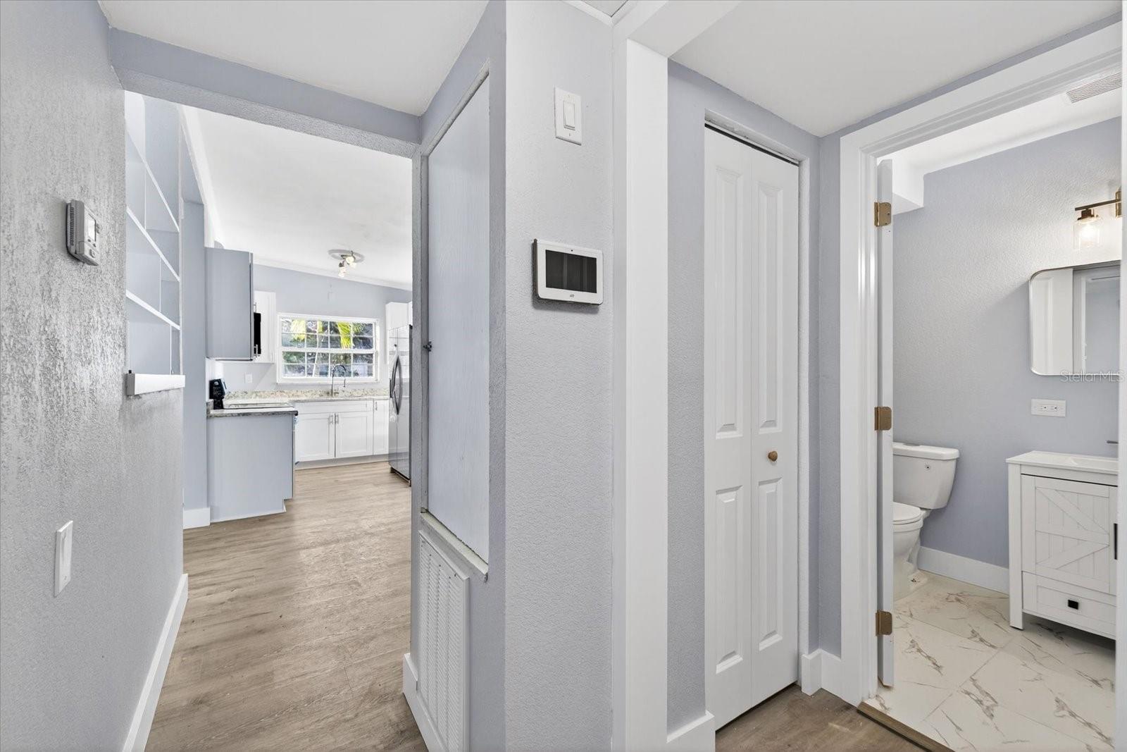 Image 17 of 30 For 9015 Bay Street Ne