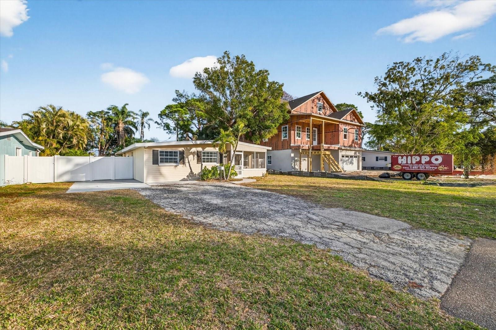 Image 2 of 30 For 9015 Bay Street Ne