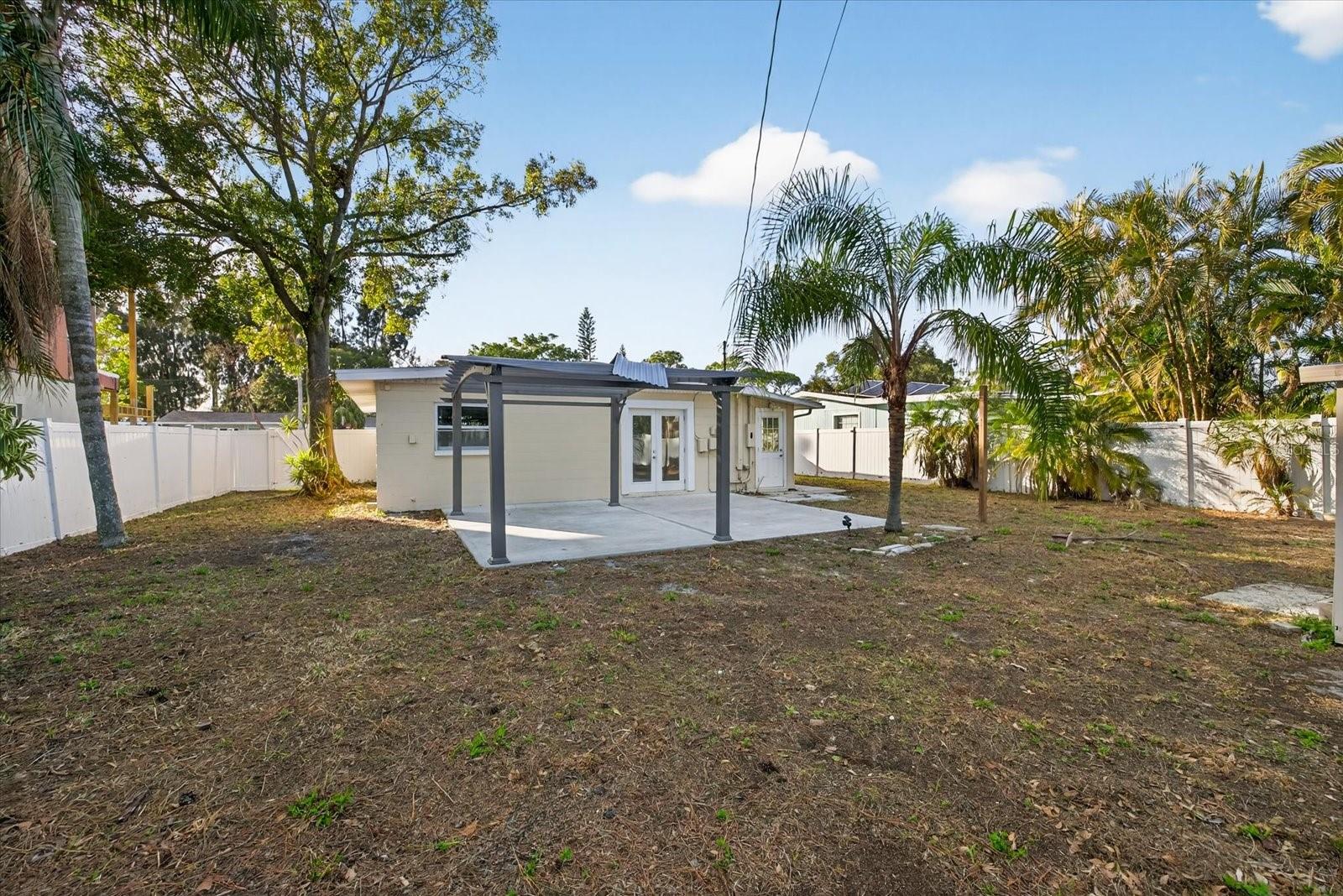 Image 29 of 30 For 9015 Bay Street Ne