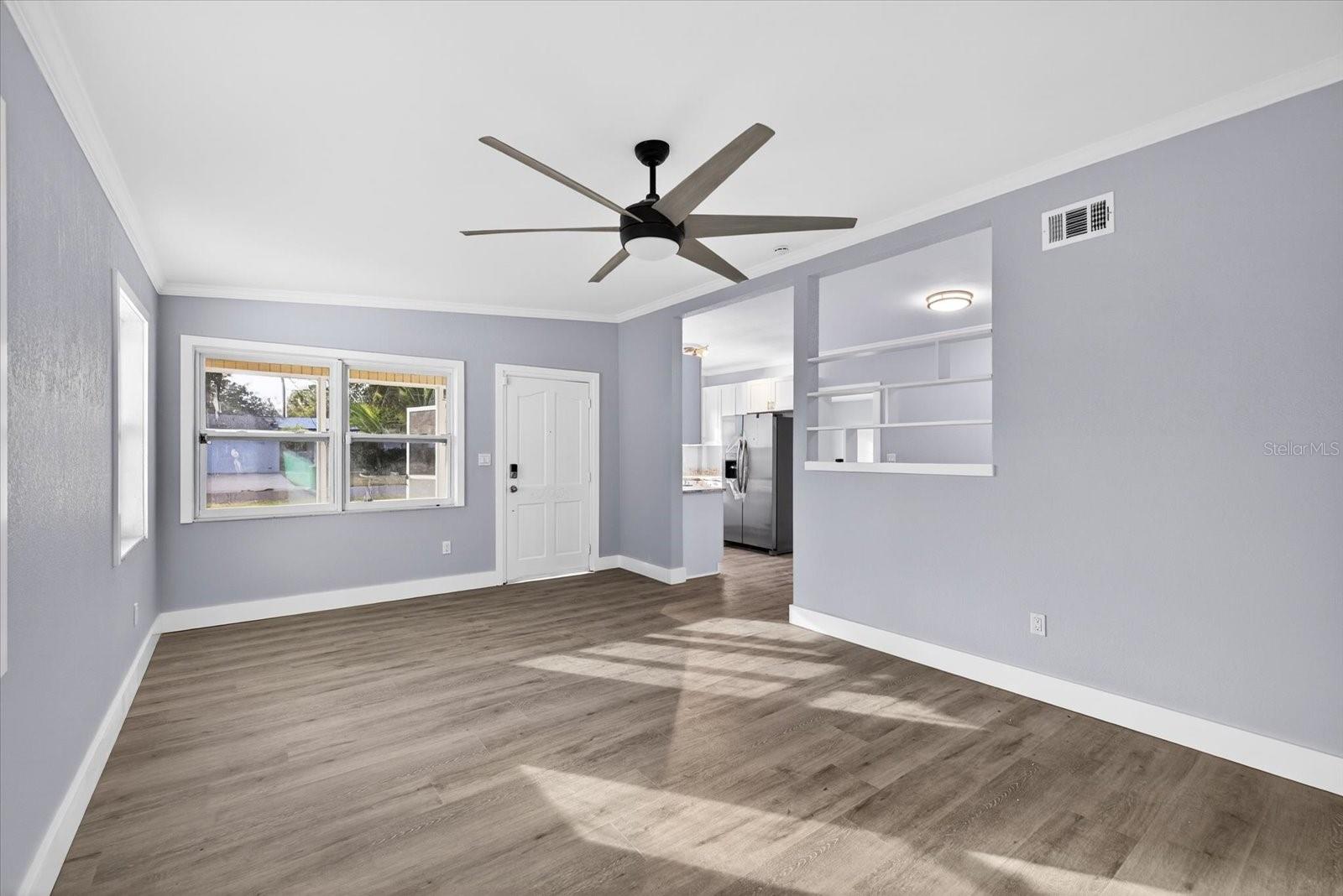 Image 5 of 30 For 9015 Bay Street Ne