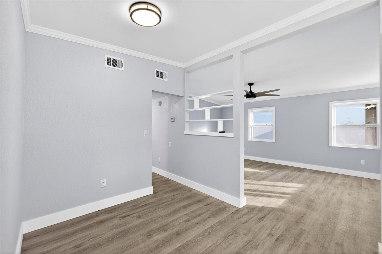 Image 9 of 30 For 9015 Bay Street Ne