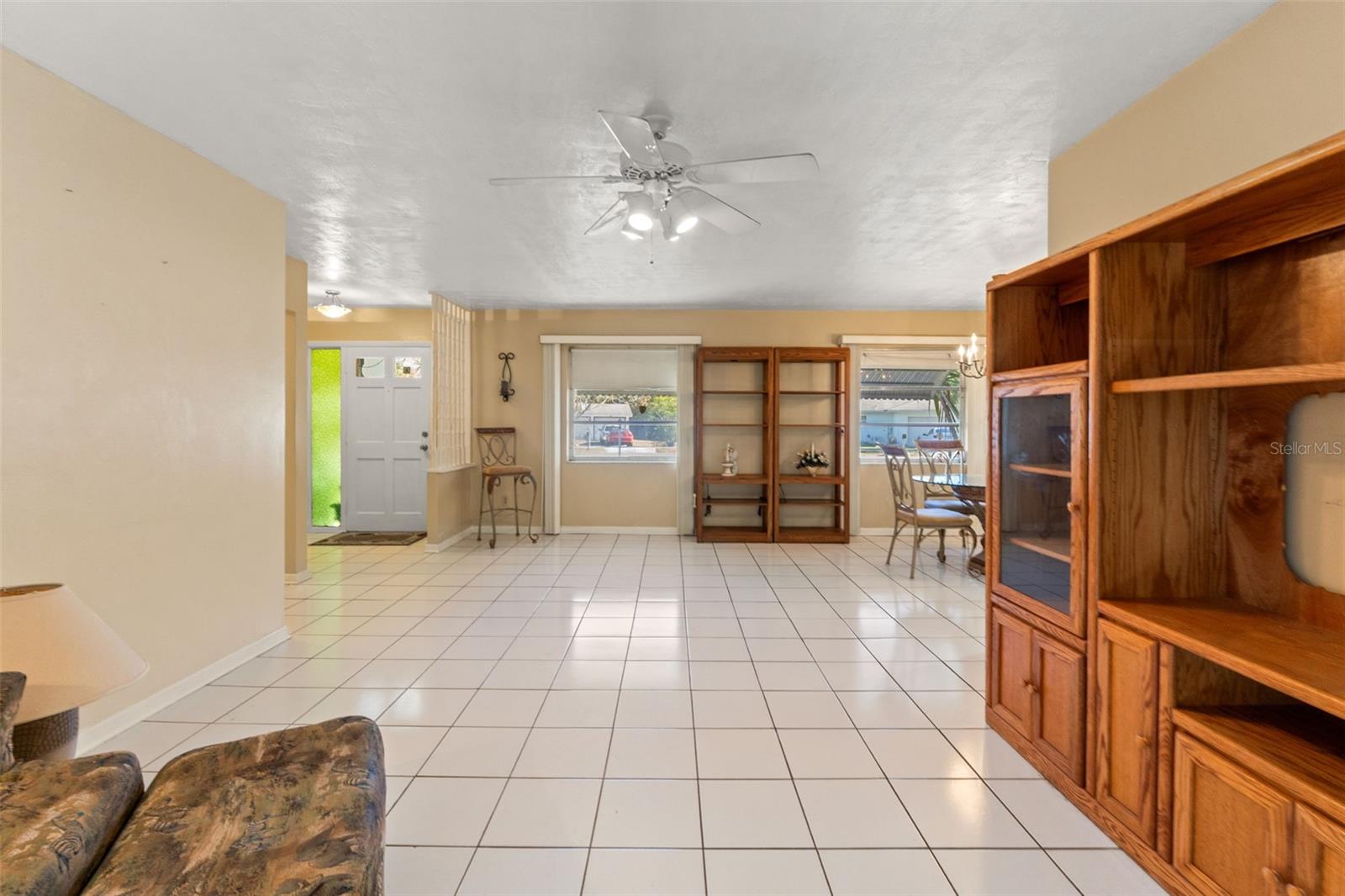 Image 13 of 50 For 7222 Holiday Drive